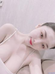 TuiGirl我不知道遇见你是对是错，但我知道遇见你我开心过