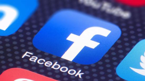 Facebook无视监管组织呼吁：加强新闻中群组内容推广