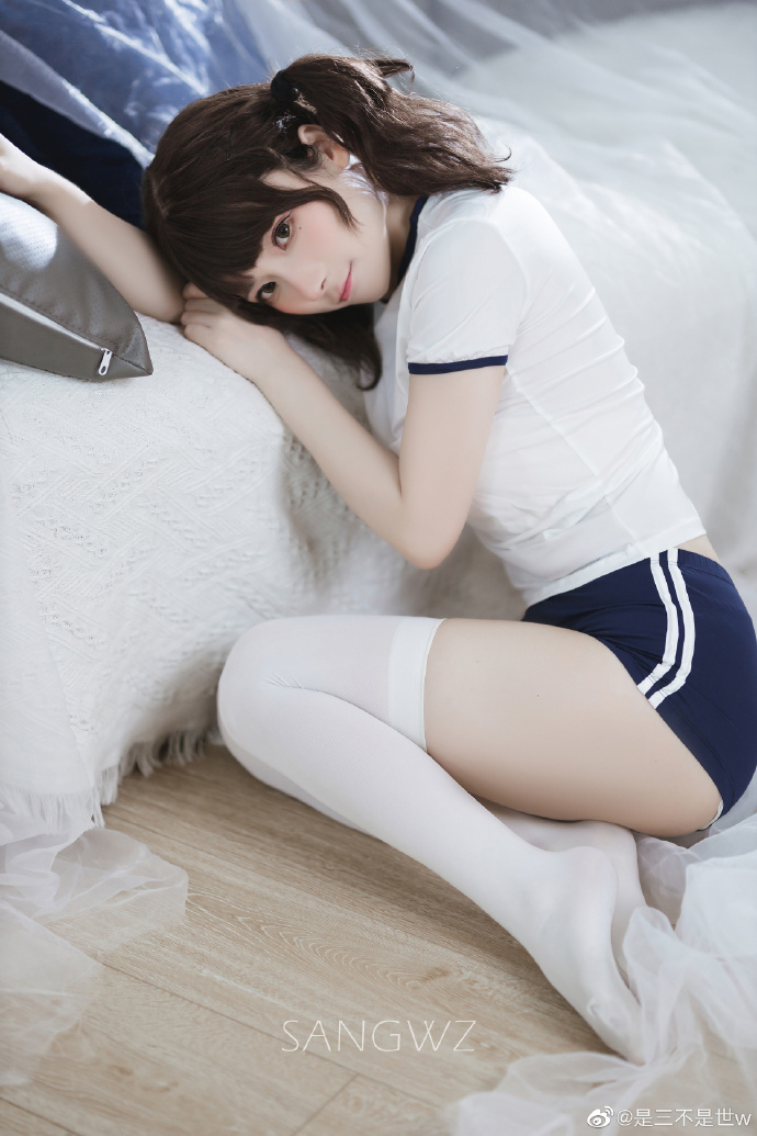 是三不是世w“如果是你的话,做什么都可以。”