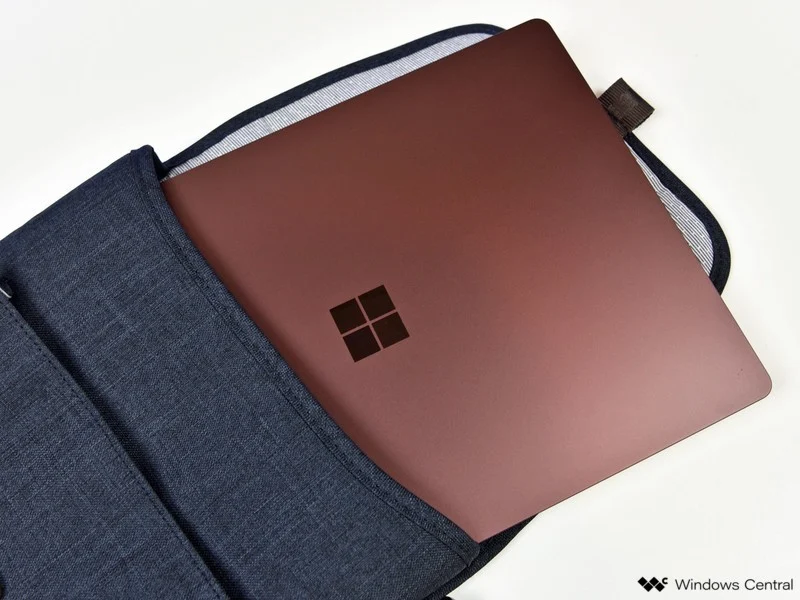 微软可能正在为教育市场准备新款低价Surface笔记本电脑
