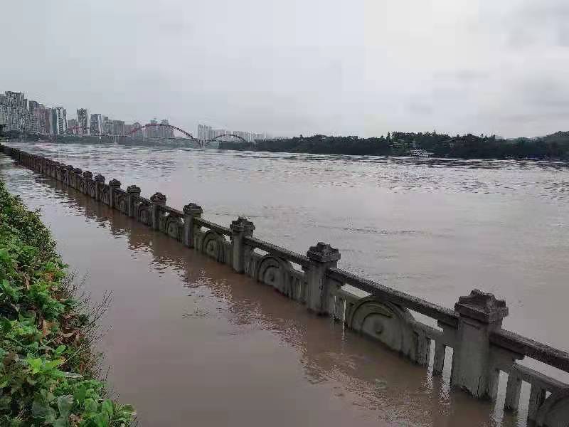 嘉陵江洪峰过境重庆合川