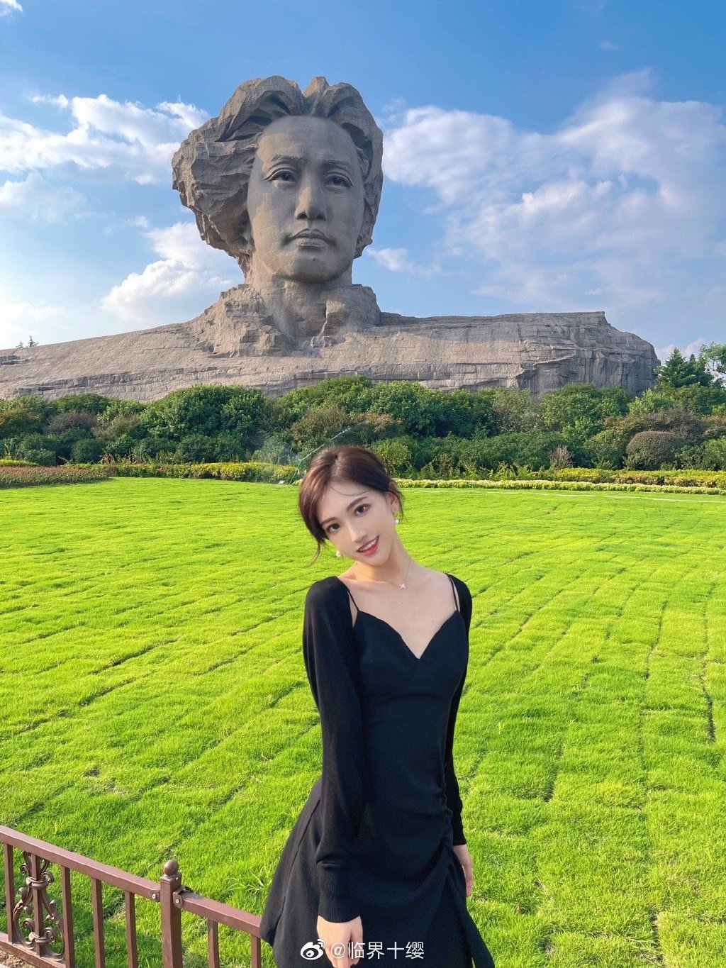 临界十缨 橘子洲头 目光所致皆为华夏 五星闪耀皆为信仰