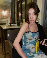唐曼：感谢你的陪伴 我们要一直笑嘻嘻