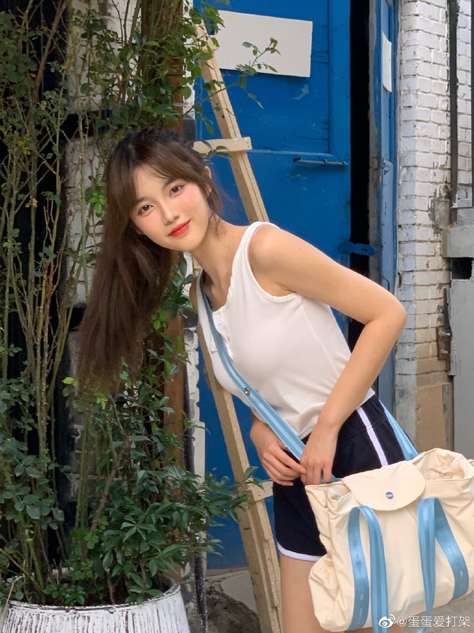 蛋蛋爱打架：夏日限定皮肤——辣妹版 ​​​​