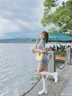 念雪xc：太喜欢和漂亮妹妹逛街啦[兔子]