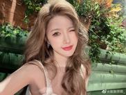 装装师哥头发长得巨慢 我想接发了 