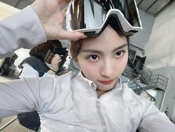 SNH48-孙芮 我昨天在上海31度的天气下滑雪了！ ​​​​