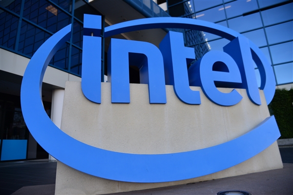多位老将、技术大牛加盟之后 Intel又挖来美光CFO：要干啥？