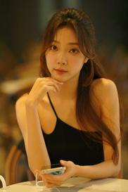 国产日产欧产精品高清街拍时尚美女图片