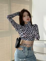 Jayky_ 愿你内心山河壮阔，始终相信人间值得。