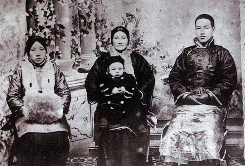 蒋介石有几个妻子