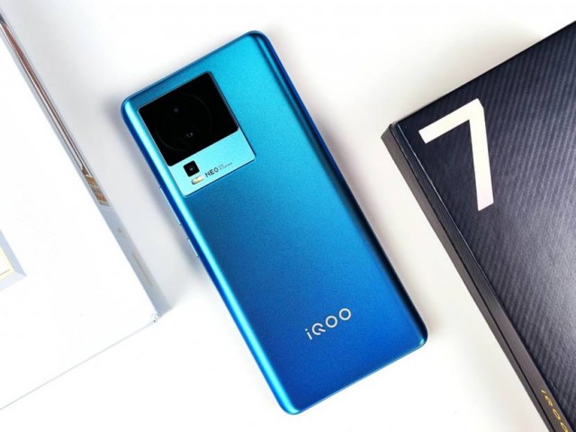 iQOO Neo7 SE评测：首发天玑8200 2K价位性能无敌