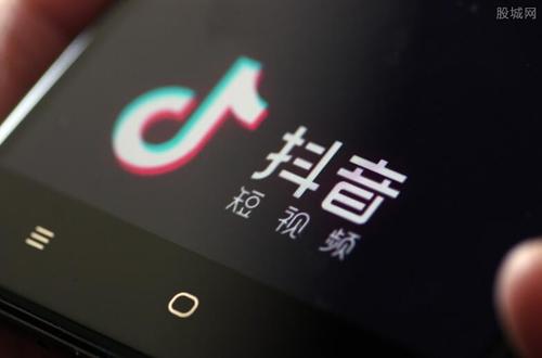 比较放得开的直播APP