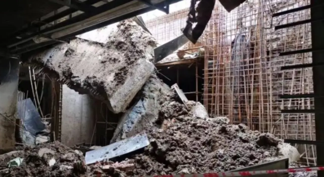 天津在建地铁坍塌致4死 7人被追责