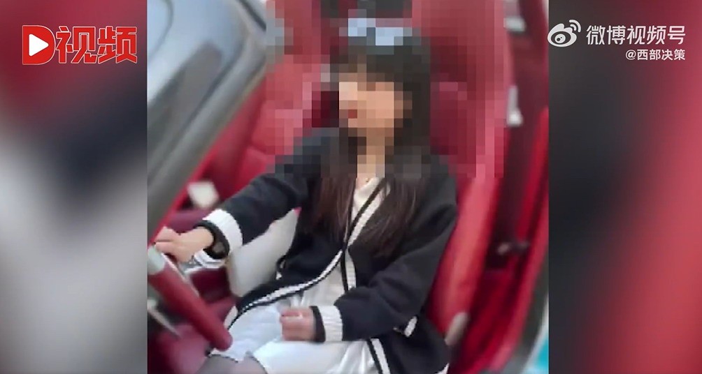 罚款1550元 女网红无证驾驶拍视频炫耀被举报