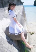 大久保桜子水手服自拍像写真