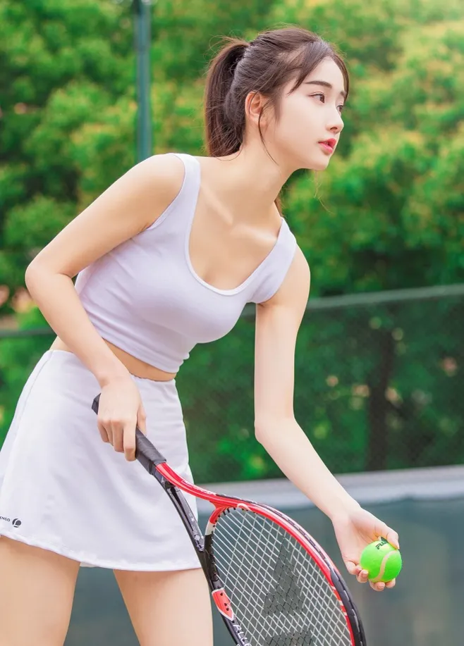SWAG打网球女孩