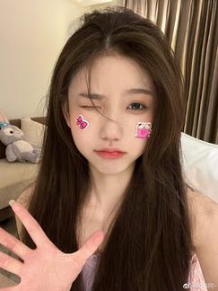 知知阿-hello kitty贴纸拍照可可爱爱 ​​​​