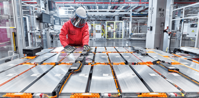 “胶卷大王”柯达转型 价值上亿胶卷机器开产电动汽车电池