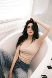 徐璐愿你所有快乐，无需假装。愿你此生尽兴，赤诚善良。