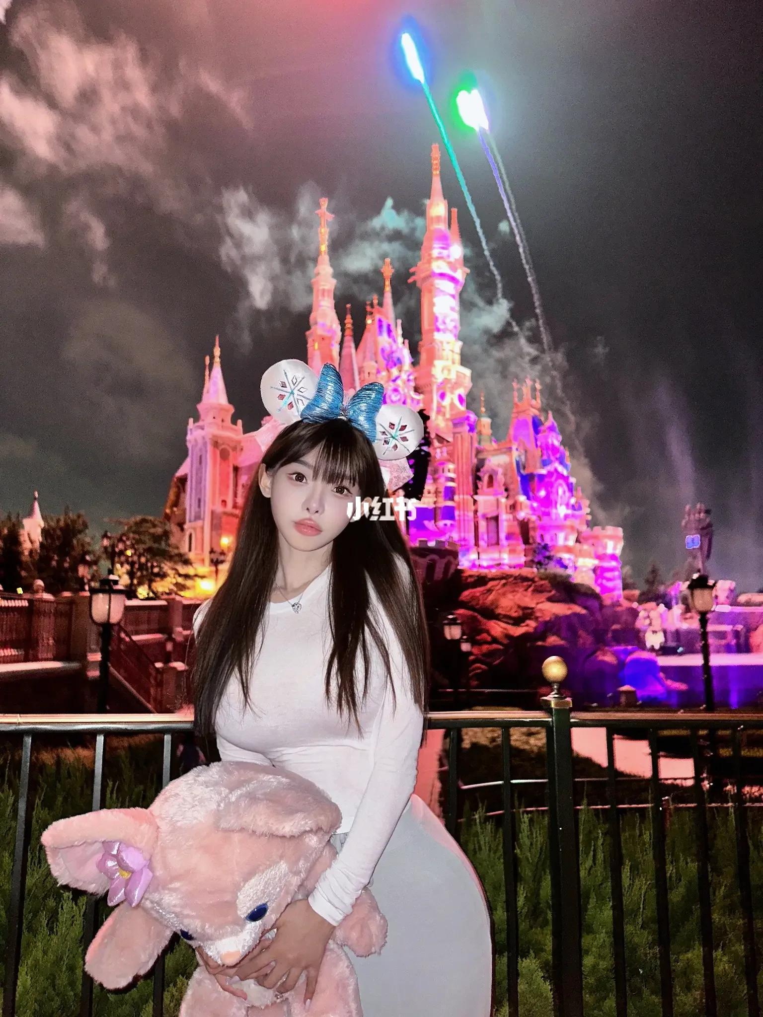 爱丽菲热 城堡两晚开心心   #每日穿搭#上海迪士尼