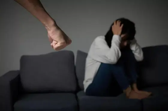 女子离婚后频遭前夫施暴获保护令