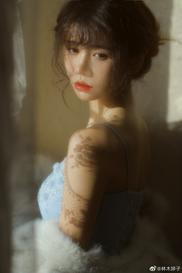 林木婷子“我从此诅咒太阳，诋毁天亮。” ​​​