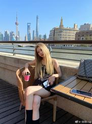-丽啥Lisa 普通周末 泰国回来后晒好黑