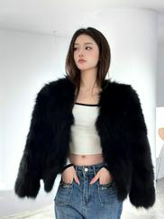 Elsa大姐姐 天气回暖啦 希望心情与天气可以同步升温
