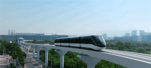 比亚迪发布新一代云巴 电动高架列车 100%自主创新
