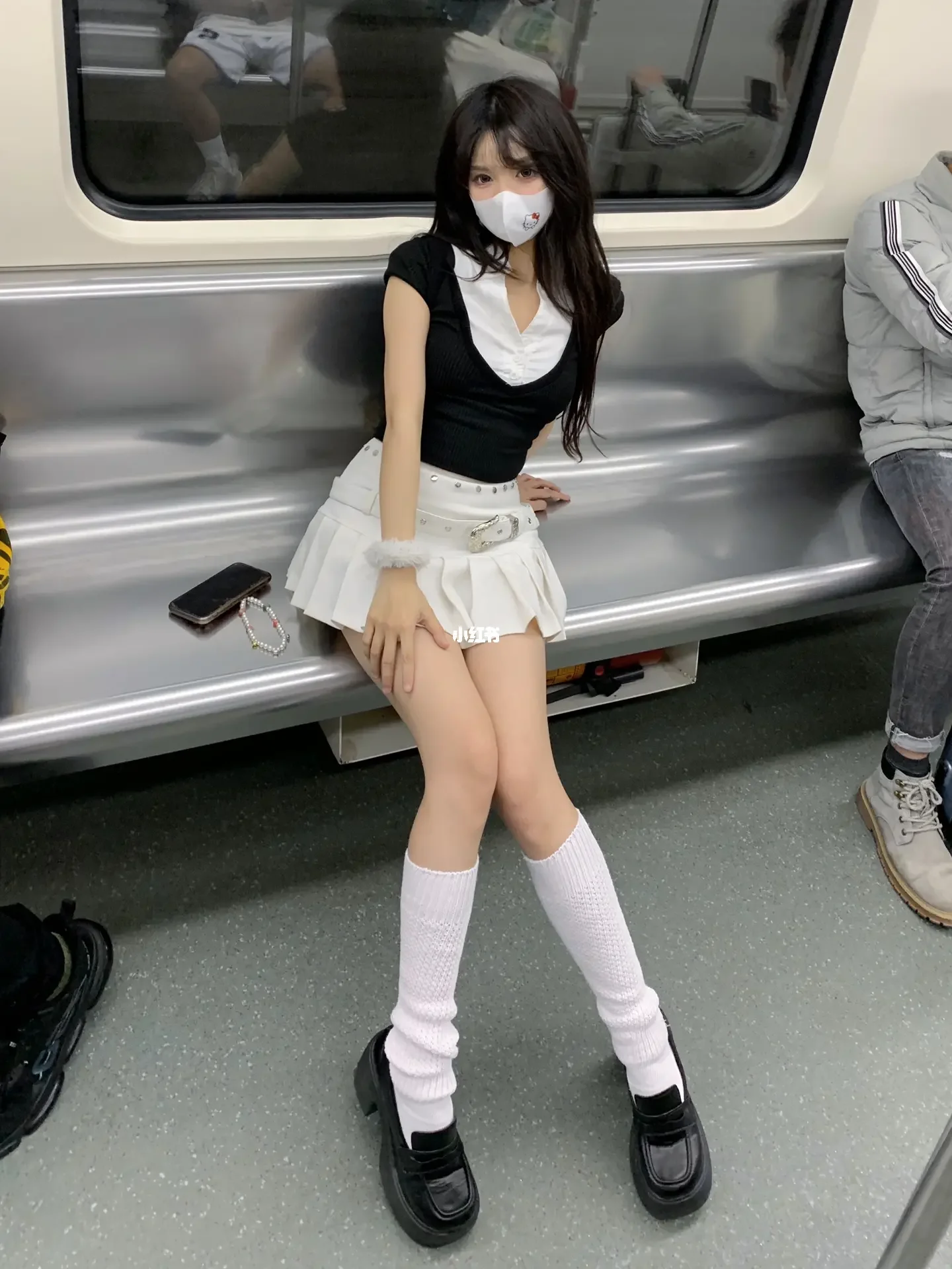 杨淳om 155学姐穿搭｜地铁上被问链接好几次的假两件