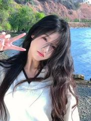 花子饿了：滚烫的泪滴落我结成冰的思念#歌曲迷失的季节