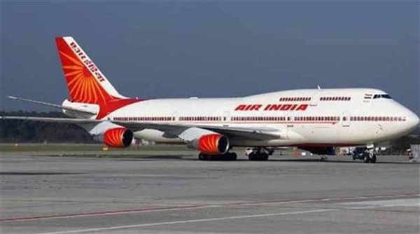印度男子在飞机上大小便被捕