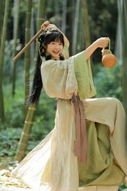 荒桥今天穿越回去做一天小师妹吧～#写真 #摄影 #古风 #穿越