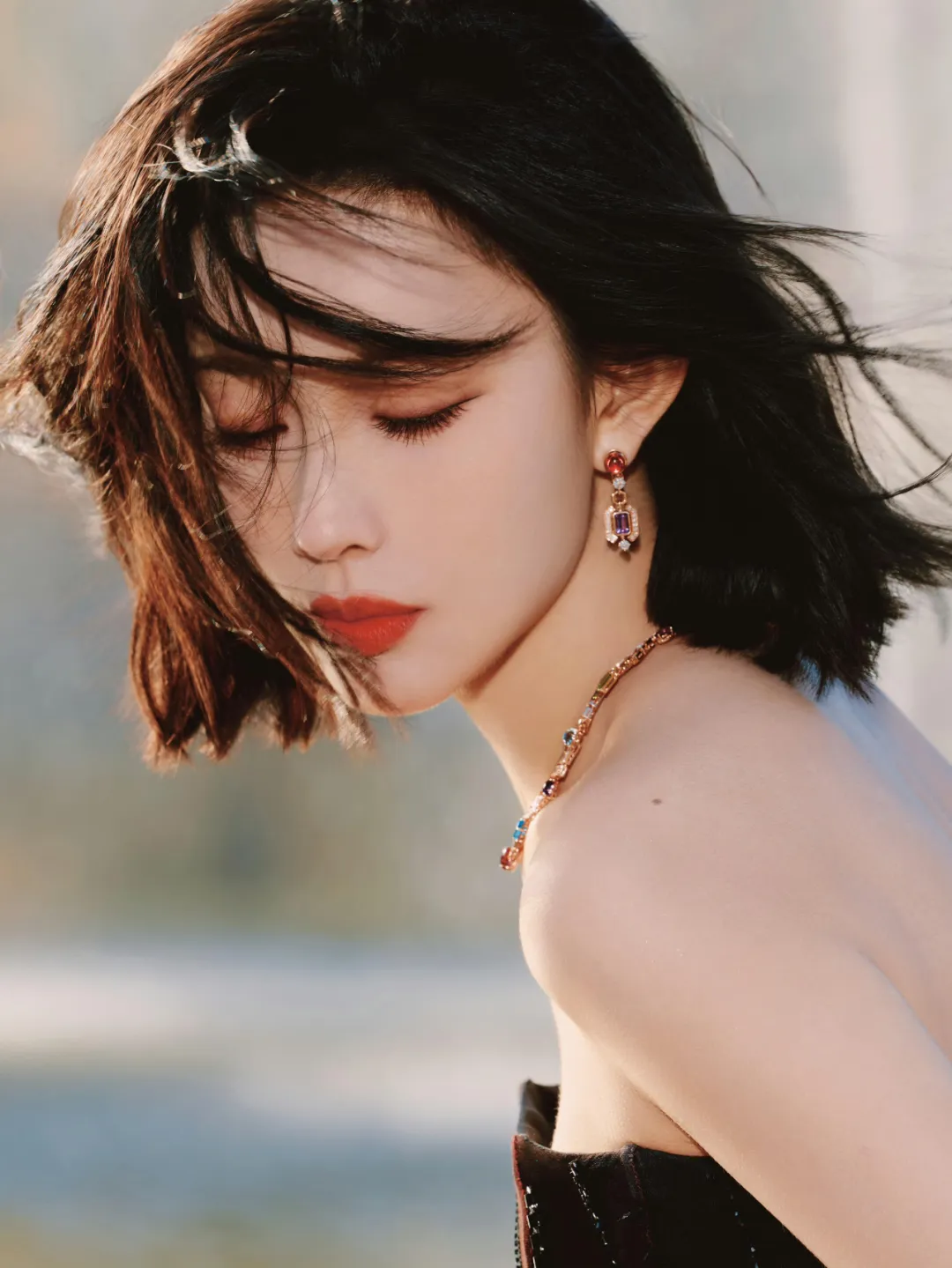 孟子义爱情永远比婚姻圣洁，婚姻永远比爱情实惠。