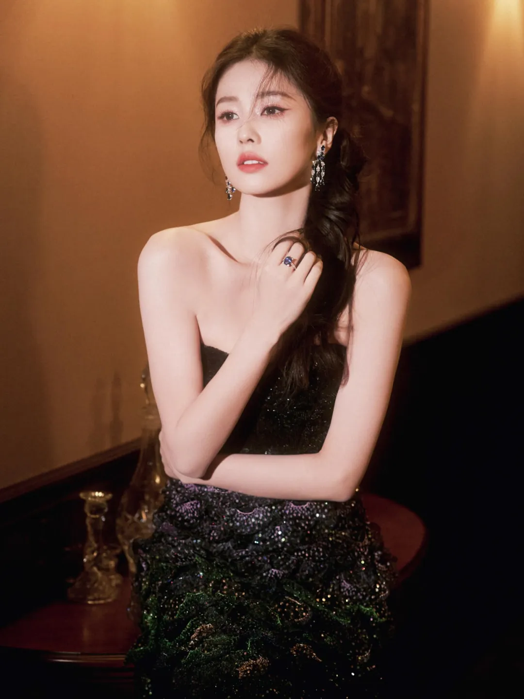 白鹿微博视界大会红毯造型美翻了！