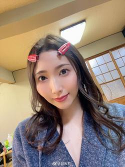 妃光莉ピンが角っぽい？