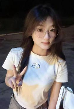 云南财经职业学院王馨悦简历太晚了 不是时间