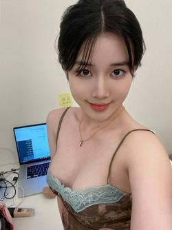 吴思彤祝你青葱加鱼块烧油有紫菜