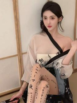 小雪花：客官 喝茶了 #女人味 #古风 #优雅永不过时