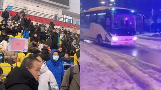 大雪致数百人滞留岳阳东站