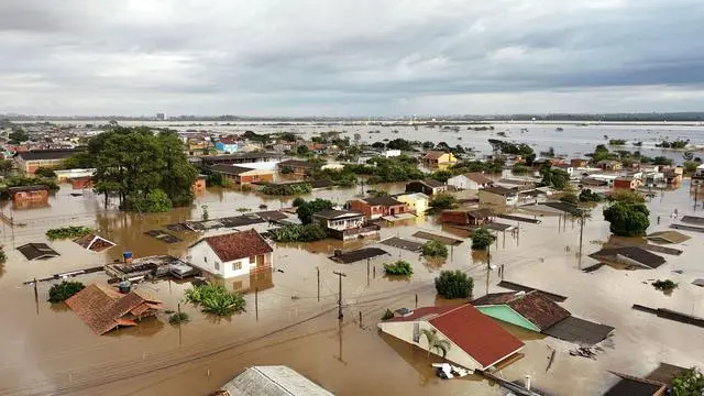 巴西南部暴雨已致75人死亡