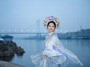 秦蓉婷 从此再无避风港,余额就是安全感。