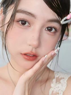 日本清新妹子裸妆图片 适合18岁以下用的护肤品