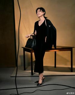 Prada正式宣布贾玲成为全新品牌代言人