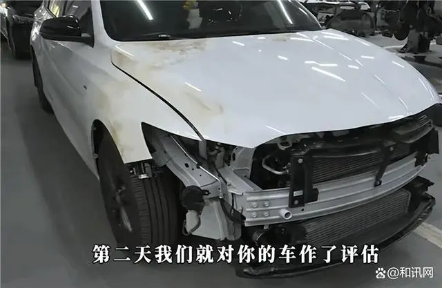 男子将汽车送4S店维修后成火烧车