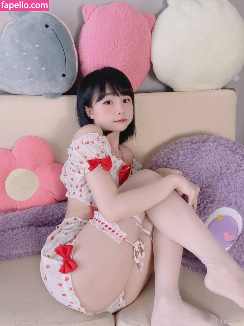 LoliBurin爱能克服远距离，多远都要在一起。 fapello.com