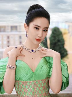 全球品牌代言人@刘亦菲 佩戴BVLGARI宝格丽高级珠宝作品