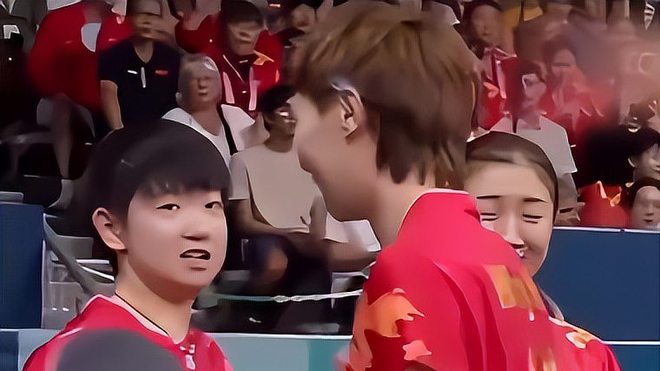 孙颖莎复盘笑了