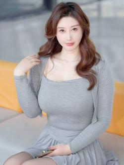 王俪丁：如果可以 和你一起也好～#微胖#女主管#御姐